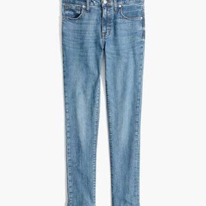 2/$50 Madewell 9" High Rise Skinny Jeans